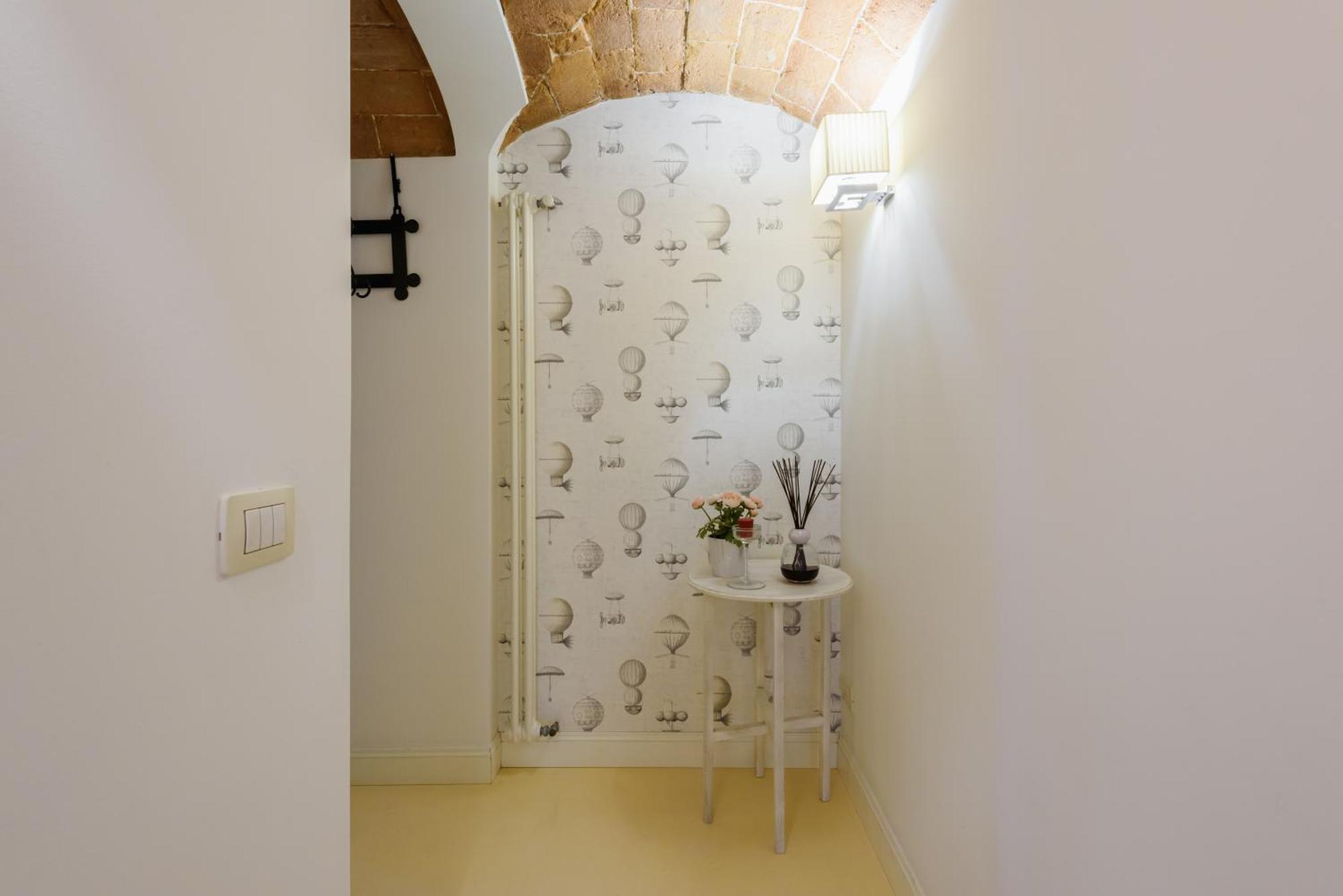 Cozy & Charming Florentine Hideaway By Oteego Флоренция Экстерьер фото